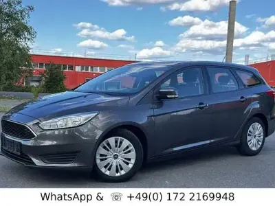 Usata Ford Focus 92 CV (67 kW) 2015 Grigio Berlina