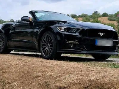 Gebraucht Ford Mustang GT 421 PS (309 kW) 2015 Schwarz Cabrio
