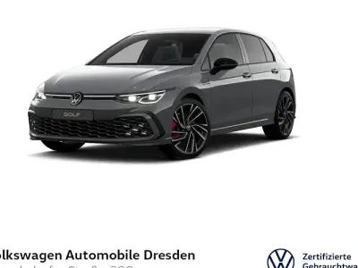 Gebraucht VW Golf VIII GTI 245 PS (180 kW) 2024 Mondsteingrau Limousine