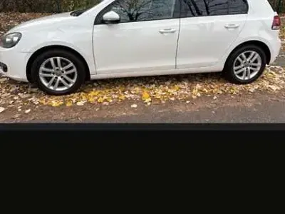 Gebraucht VW Golf VII Highline 122 PS (89 kW) 2012 Weiß Kleinwagen