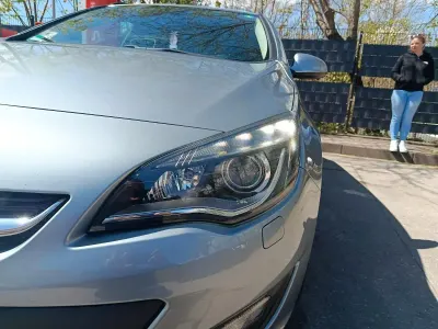 Gebraucht Opel Astra Eco 110 PS (80 kW) 2014 Grau Kombi