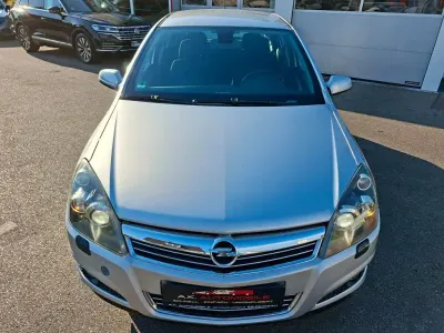 Gebraucht Opel Astra Innovation 116 PS (85 kW) 2008 Silber Limousine
