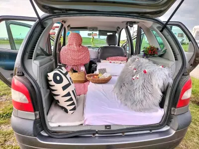 Używany Renault Scénic 70 KM (51 kW) 2003 Szary Minivan