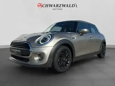 Używany Mini ONE Chili 102 KM (75 kW) 2020 Srebrny Hatchback