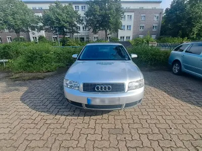 Gebraucht Audi A4 131 PS (96 kW) 2002 Silber Limousine