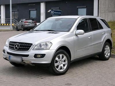 Gebraucht Mercedes ML320 225 PS (165 kW) 2007 Silber SUV