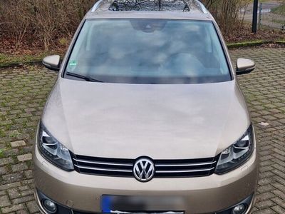 gebraucht VW Touran 2.0 TDI SCR DSG Highline- AHK -Panorama