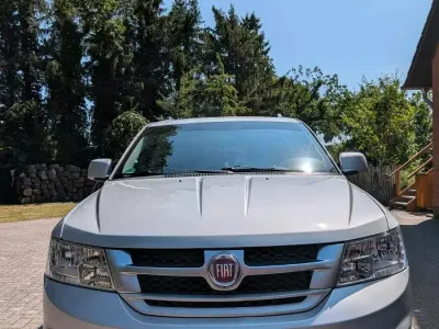 Gebraucht Fiat Freemont 170 PS (125 kW) 2011 Silber SUV