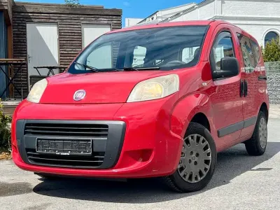 Używany Fiat Qubo Active 73 KM (53 kW) 2009 Czerwony Minivan