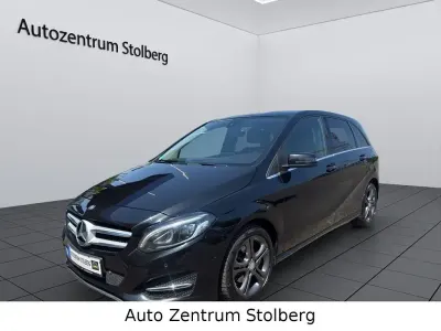 Gebraucht Mercedes B200 136 PS (100 kW) 2015 Schwarz Kleinwagen