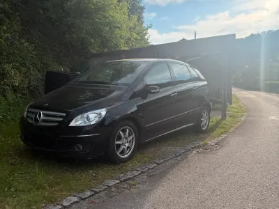 Używany Mercedes B200
