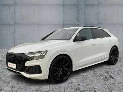 Gebraucht Audi Q8 Ambiente 286 PS (210 kW) 2022 Gletscherweiß metallic SUV