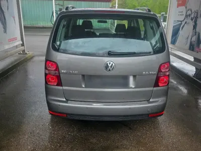 Gebraucht VW Touran 140 PS (102 kW) 2007 Grau Van / Kleinbus