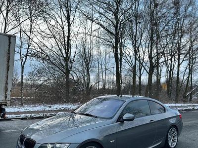 Usata BMW 330 245 CV (180 kW) 2010 Grigio Coupé