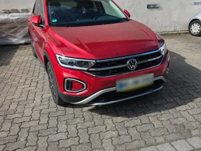 Gebraucht VW T-Roc 116 PS (85 kW) 2022 Rot SUV