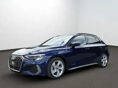 Gebraucht Audi A3 S-Line 150 PS (110 kW) 2024 Blau Limousine