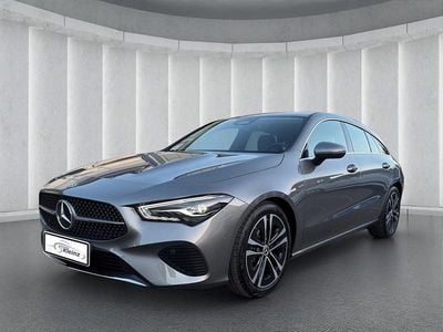 Gebraucht Mercedes CLA180 Shooting Brake 136 PS (100 kW) 2024 Grau Kombi