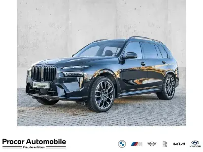 Usata BMW X7 M Sport 352 CV (258 kW) 2025 Nero SUV
