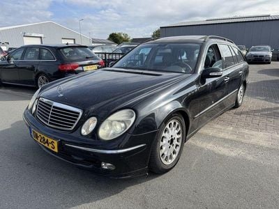 Schwarz Gebraucht 2003 Mercedes E320 Kombi | 1.450 €