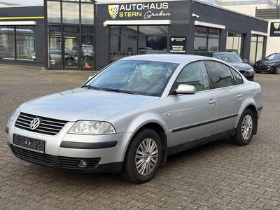 Silber Gebraucht 2002 VW Passat Comfortline Limousine | 2.990 € (Fairer Preis)
