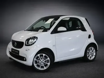 Gebraucht Smart ForTwo Electric Drive Passion 60 kW (82 PS) 2019 Weiß Coupé