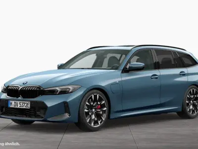 Gebraucht BMW 330e M Sport 184 PS (135 kW) 2025 Blau Kombi