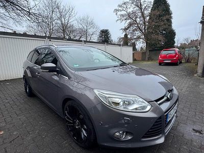 Gebraucht Ford Focus 150 PS (110 kW) 2012 Grau Kombi