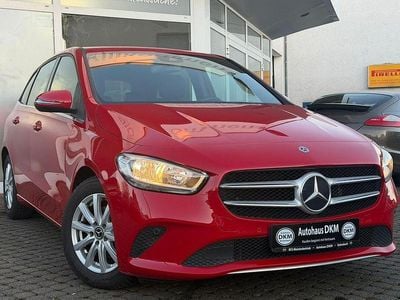 Gebraucht Mercedes B180 136 PS (100 kW) 2019 Jupiterrot  unilack Van / Kleinbus