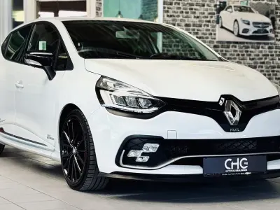 Gebraucht Renault Clio IV Trophy 220 PS (161 kW) 2017 Weiß Limousine