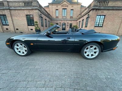 Second-hand Jaguar XK8 284 CP (208 kW) 1997 Negru Cabrio