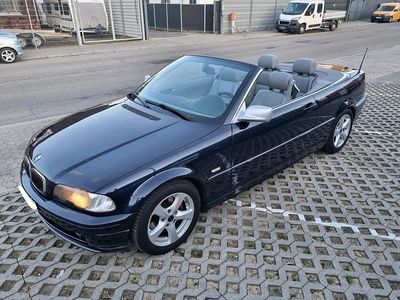 Gebraucht BMW 320 Cabriolet 170 PS (125 kW) 2002 Blau Cabrio