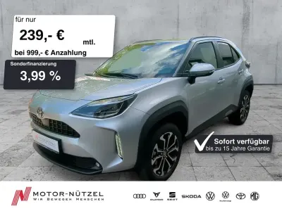 Neu Toyota Yaris Cross 131 PS (96 kW) 2026 Silber SUV