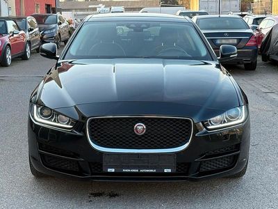 Gebraucht Jaguar XE Pure 179 PS (131 kW) 2016 Schwarz Limousine