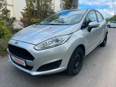 Gebraucht Ford Fiesta 82 PS (60 kW) 2017 Silber Kleinwagen