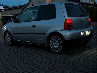 Silber Gebraucht 2002 VW Lupo Kleinwagen | 2.200 € (Etwas zu teuer)