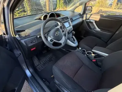 Gebraucht Toyota Verso 150 PS (110 kW) 2011 Blau Van / Kleinbus