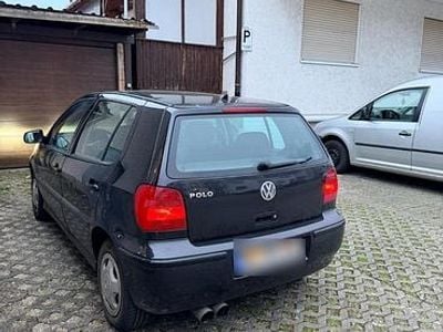 Gebraucht VW Polo 60 PS (44 kW) 2001 Schwarz Kleinwagen