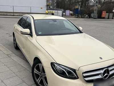 Mercedes E220