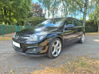 Gebraucht Opel Astra Cosmo 140 PS (102 kW) 2007 Schwarz Limousine