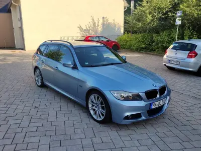 Gebraucht BMW 318 M Sport 143 PS (105 kW) 2011 Blau Kombi