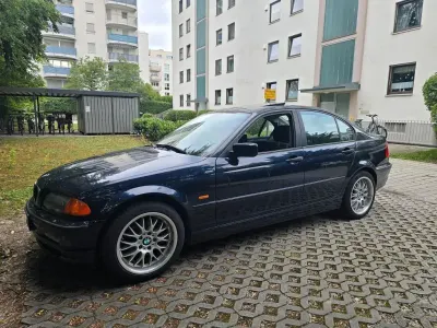 Gebraucht BMW 316 Basis 105 PS (77 kW) 2000 Blau Limousine