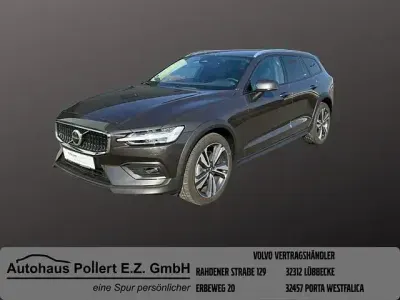 Gebraucht Volvo V60 CC Plus 197 PS (144 kW) 2024 Grau Kombi