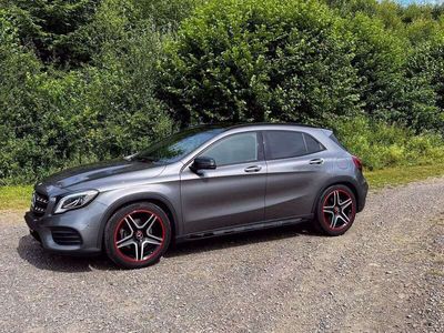 gebraucht Mercedes GLA220 GLA 220d 4Matic 7G-DCT Style