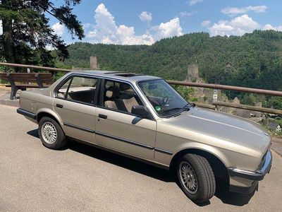 Gebraucht BMW 325 122 PS (89 kW) 1986 Beige Limousine