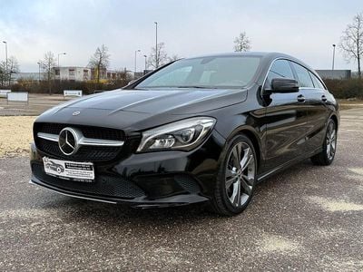 Gebraucht Mercedes CLA200 Shooting Brake Urban 136 PS (100 kW) 2017 Schwarz Kombi