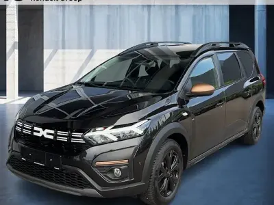 Gebraucht Dacia Jogger Extreme 110 PS (80 kW) 2025 Perlmuttschwarz Van / Kleinbus