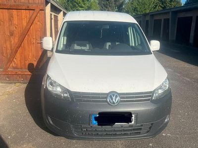 Weiß Gebraucht 2015 VW Caddy Van / Kleinbus | 7.500 € (Fairer Preis)