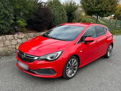 Second-hand Opel Astra OPC 200 CP (147 kW) 2017 Roșu Berlinǎ