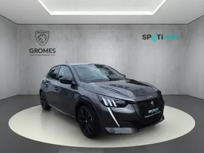 Gebraucht Peugeot 208 GT 101 PS (74 kW) 2023 Platinium grau Kleinwagen