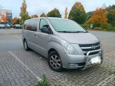 Gebraucht Hyundai H-1 170 PS (125 kW) 2012 Silber Van / Kleinbus